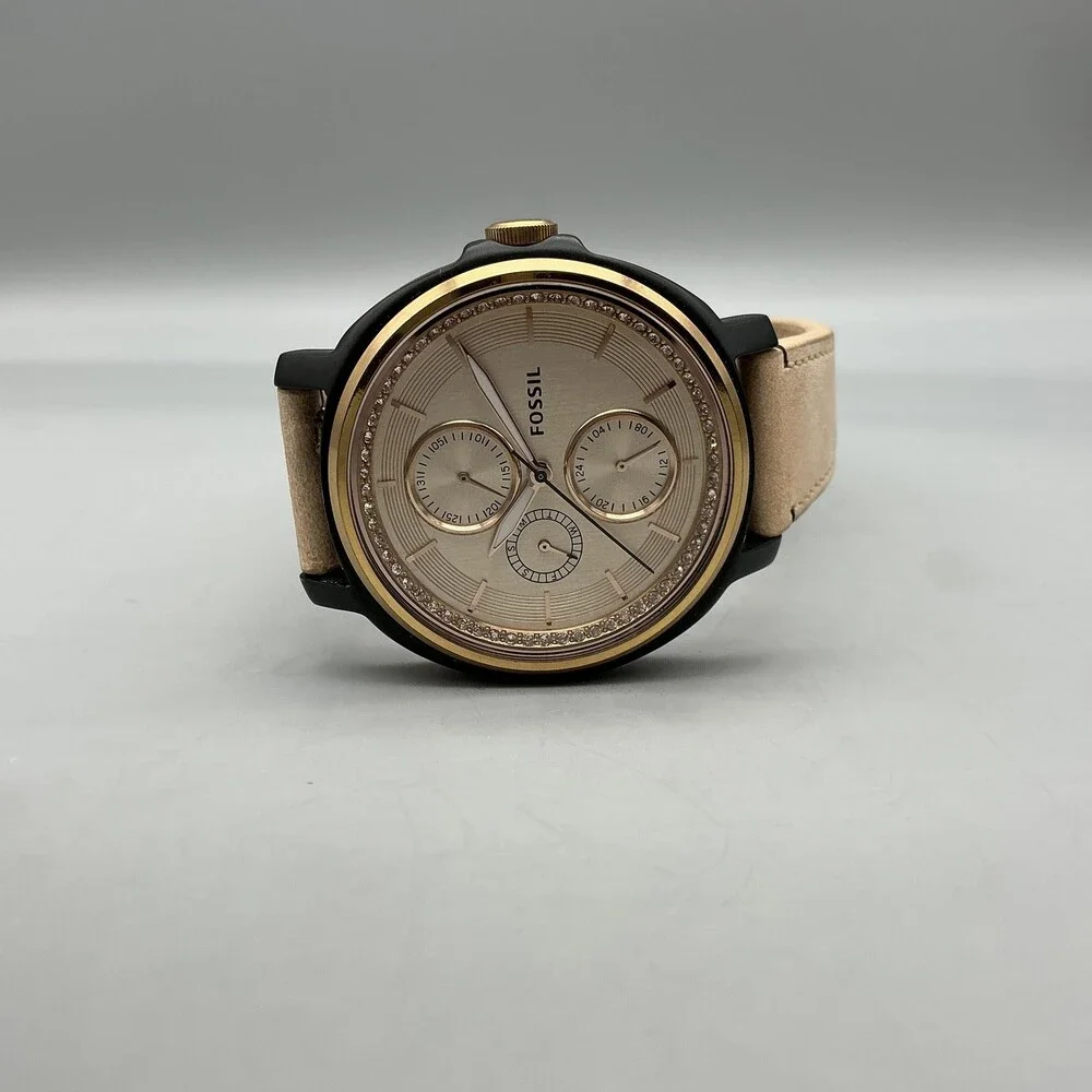 Fossil ES3772 Womens Watch 40mm Gold Tone Beige Leather Crystals New Battery